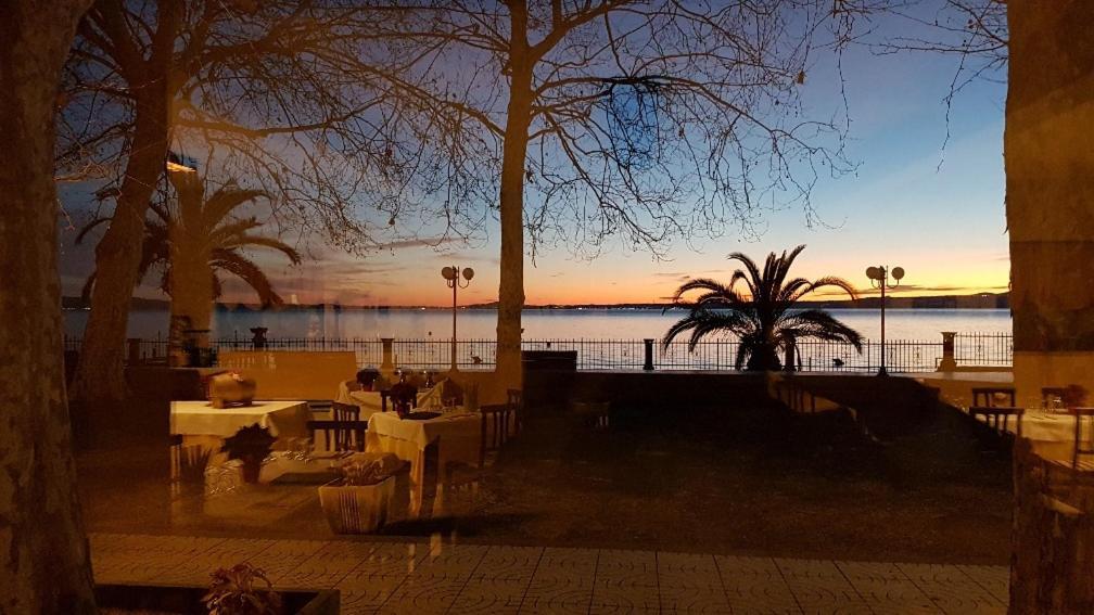 בולסנה Hotel Eden Sul Lago מראה חיצוני תמונה