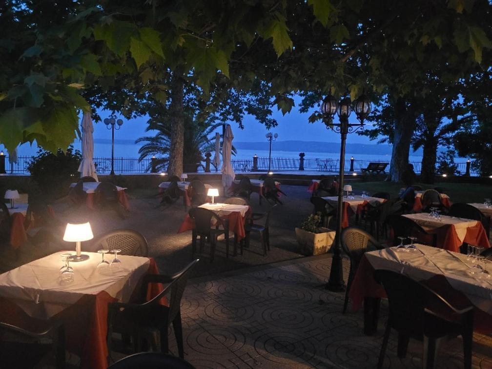 בולסנה Hotel Eden Sul Lago מראה חיצוני תמונה