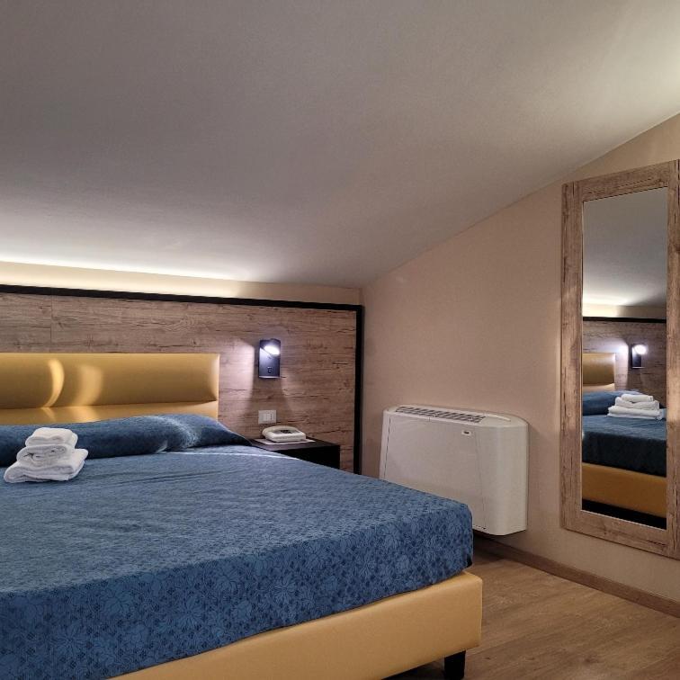 בולסנה Hotel Eden Sul Lago מראה חיצוני תמונה